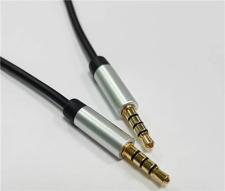 CABLE 3.5ST 4 CONTACTO MACHO 1.5M GOLD HQ PURESONC